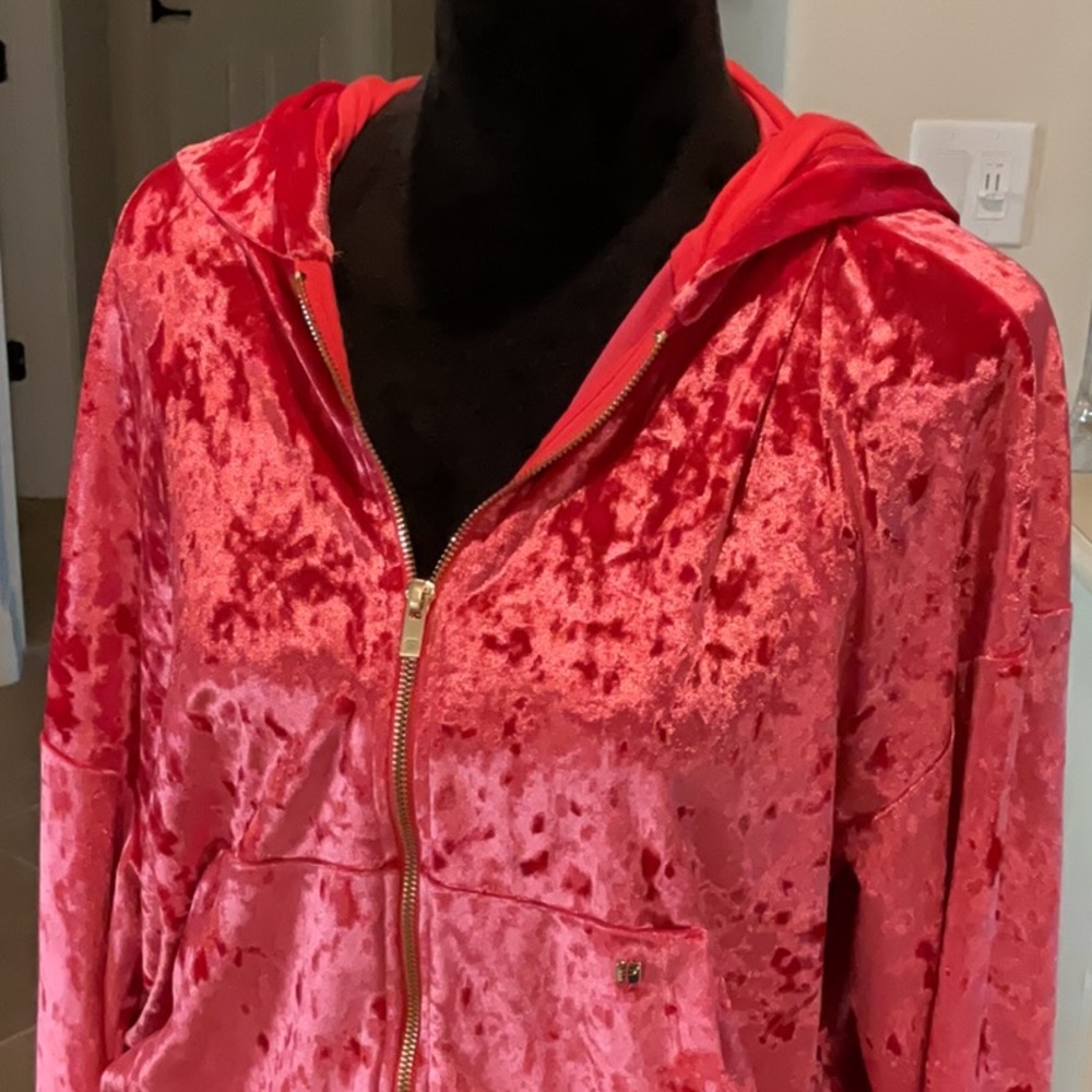 FABLETICS crushed velvet zip front hoodie, red, size XL - Picture 2 of 6